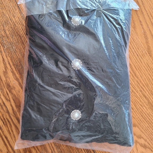 👀50% OFF🖤 NWT‼️ GORGEOUS Talbots brand Pearlize Button Down V-Neck Cardigan - Picture 7 of 9